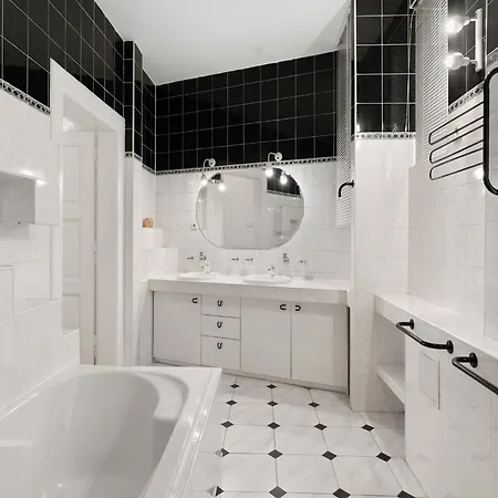 Old Town Home-7 By Interhome * 프라하
